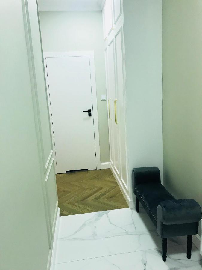 Gold Apartment Piotrkowska 37 Лодзь Екстер'єр фото
